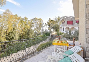 4 bedroom accommodation in Stalettì