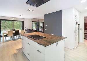 4 bedroom accommodation in Cabrils