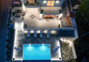 4 bedroom awesome home in Kucine