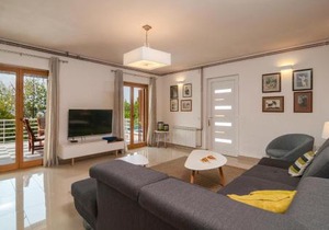 4 Bedroom Beautiful Home In Supetar