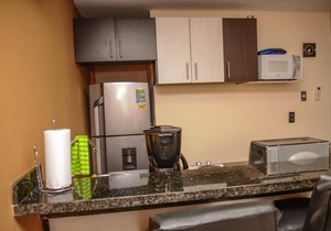 4 Bedroom Combo of two apartments two hot tubs AC security Lleras area