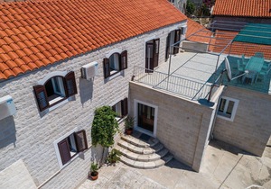 4 bedroom cozy home in Slano