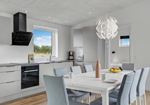 4 bedroom gorgeous home in Løgstrup