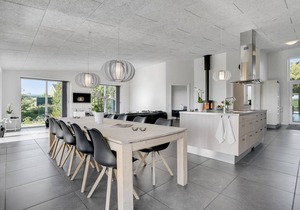 4 bedroom gorgeous home in Knebel