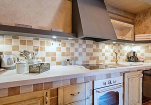4 bedroom lovely home in Zmijavci