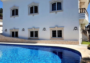 4 Bedroom Residence at Villa☆☆☆☆☆ (10-15 Guests)