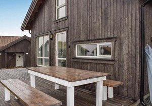 4 Bedroom Stunning Home In Øyer