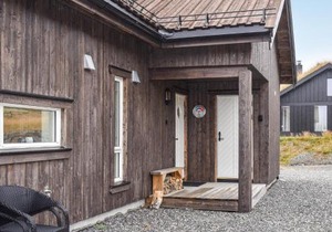 4 Bedroom Stunning Home In Øyer