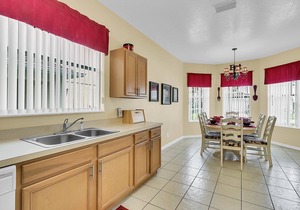 4 Bedrooms Home Nearby Disney and Golf Courses of Champions Gate - Sleeps 8