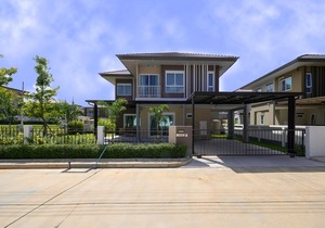 4 BR Saransiri Villa 1#l Pool Gym Garage Netflix