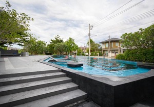 4 BR Saransiri Villa 1#l Pool Gym Garage Netflix