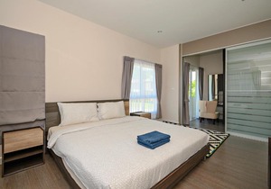 4 BR Saransiri Villa 1#l Pool Gym Garage Netflix