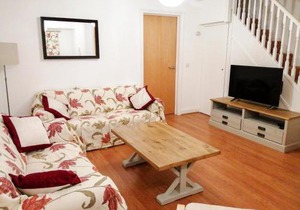 4 Bredon Court