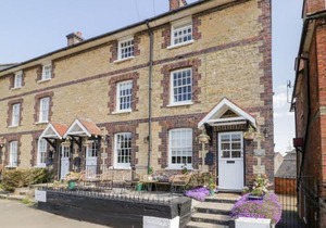 4 Canalside Cottages