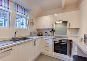 4 Dormy House
