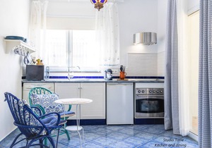 4 Holiday Homes near beach, lake and mountains + Pool + Jacuzzi for 10 guests