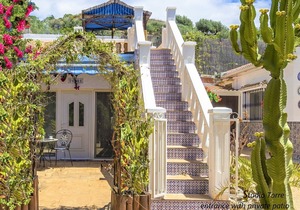 4 Holiday Homes near beach, lake and mountains + Pool + Jacuzzi for 10 guests