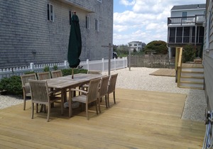 4 Houses To The Beach, Quiet Area, 1st Floor Unit