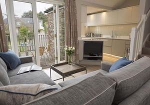 4 Keeper's Cottage, Hillfield Village, Dartmouth