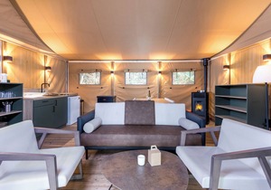 4-person glamping tent in the holiday park Landal Glamping Neufchâteau