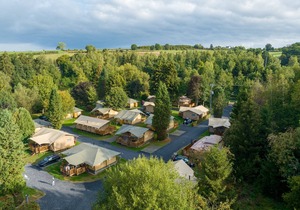 4-person glamping tent in the holiday park Landal Glamping Neufchâteau