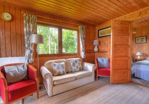 4 Pinewood Retreat