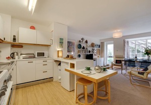 4 Redfern Court