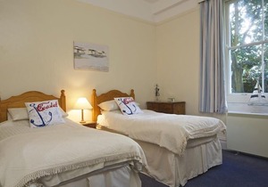 4 Ringrone, SALCOMBE