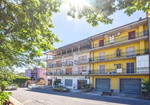 4 room accommodation in Montepaone