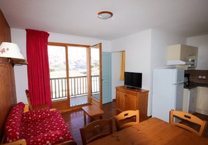 4 Rooms Chalet Sleeps 8, Pets Allowed, Parking, Superdévoluy