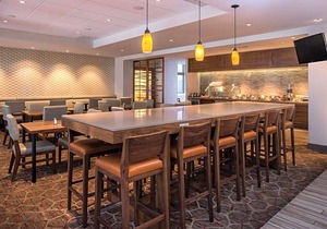 4-Star Hotel ∙ DoubleTree by Hilton LAX - El Segundo