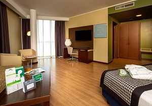4-Star Hotel ∙ Holiday Inn Turin Corso Francia, an IHG Hotel