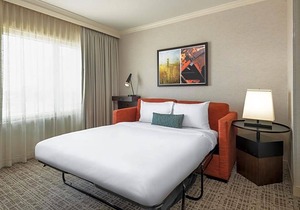 4-Star Hotel ∙ Renaissance Boulder Flatiron Hotel
