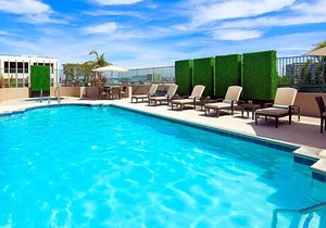 4-Star Hotel ∙ The Westin Long Beach