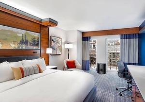 4-Star Hotel ∙ The Heathman Hotel Kirkland