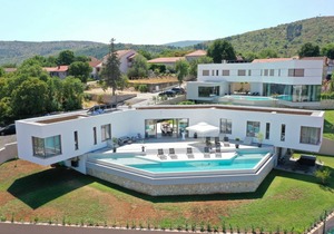 400 m² Villa ∙ 5 bedrooms ∙ 10 guests