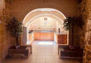 400 year old converted farmhouse with private pool