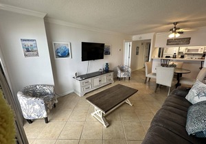 401 Direct Oceanfront 2 bedroom/2 bath condo