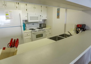 401 Direct Oceanfront 2 bedroom/2 bath condo