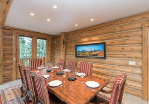 418 m² House ∙ 4 bedrooms ∙ 8 guests