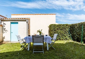 42 m² Resort ∙ 2 bedrooms ∙ 4 guests