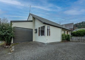 42b Conical Hill Road
