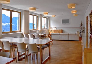 430 m² House ∙ 8 bedrooms ∙ 17 guests