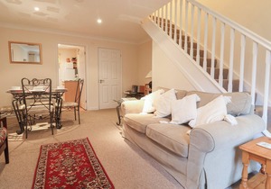 44 FERNHILL HEIGHTS, pet friendly, with a garden in Charmouth