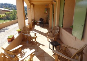 45m2 - Ground floor of a charming house, in quiet countryside, 3km from beaches.