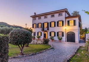 460 m² Villa ∙ 5 bedrooms ∙ 10 guests