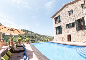 490 m² Villa ∙ 4 bedrooms ∙ 8 guests