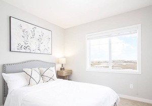 4Bed 2Bath Townhouse with Laundry, Parking & Wi-Fi