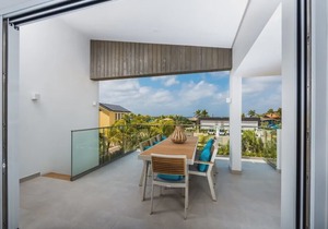 4BR Bonaire Villa steps to ocean