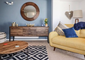 5 BEACH SIDE APARTMENTS, family friendly in Holywell Bay